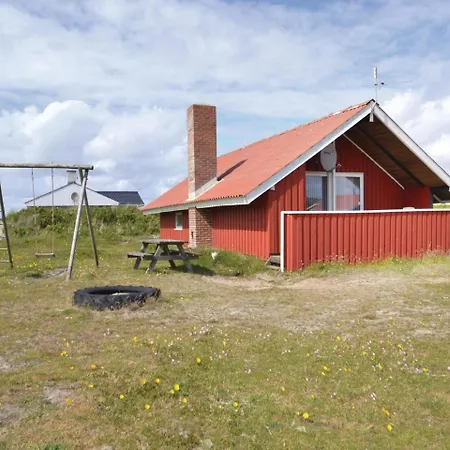 Three-bedroom Holiday In Hvide Sande Holiday home Bjerregard