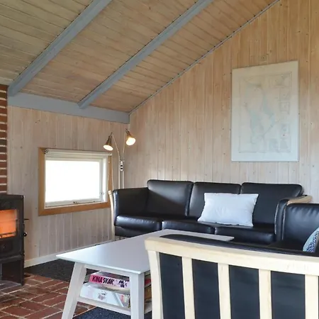 Holiday home Three-bedroom Holiday In Hvide Sande Bjerregard